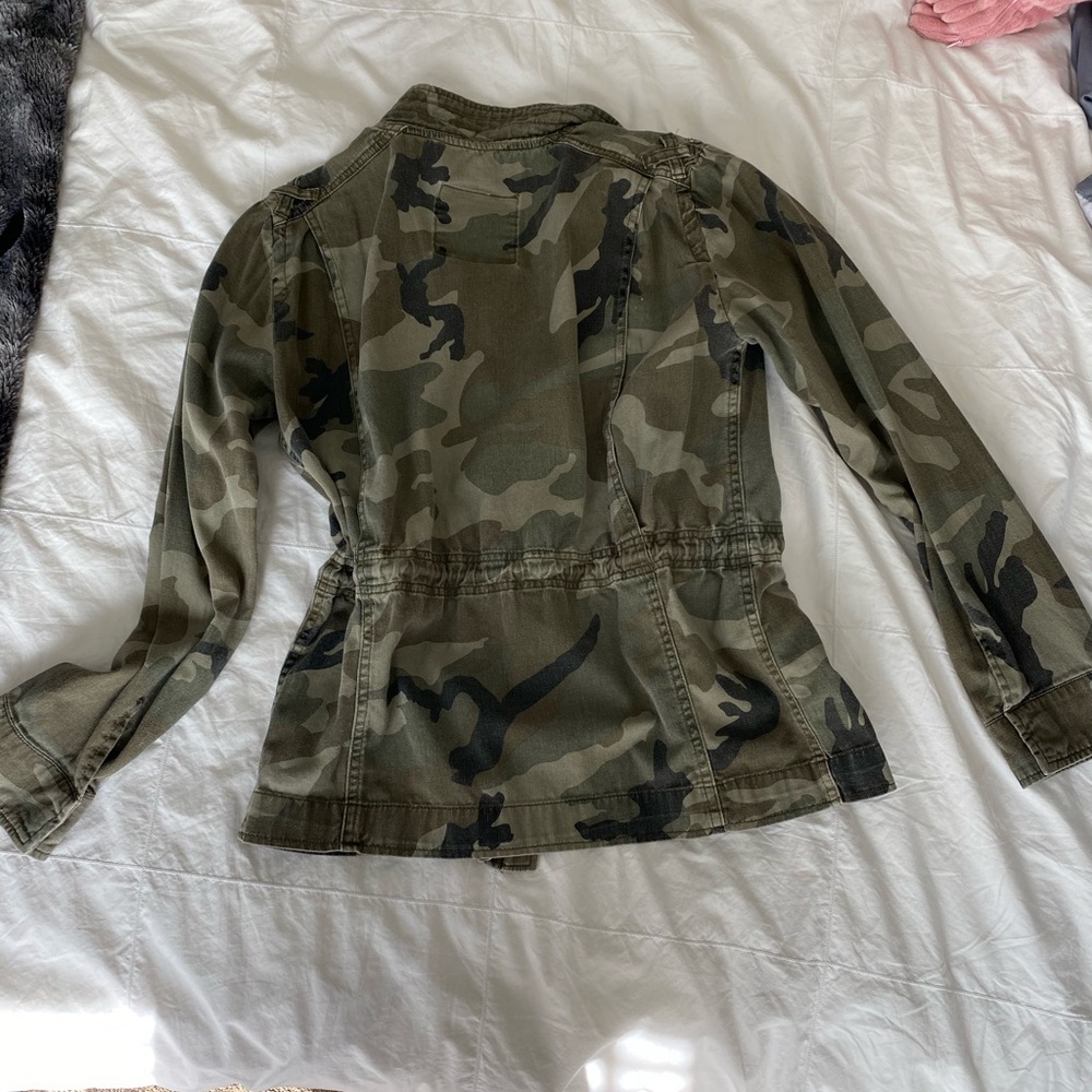 LA Hearts Camo Jacket - Picture 2 of 2